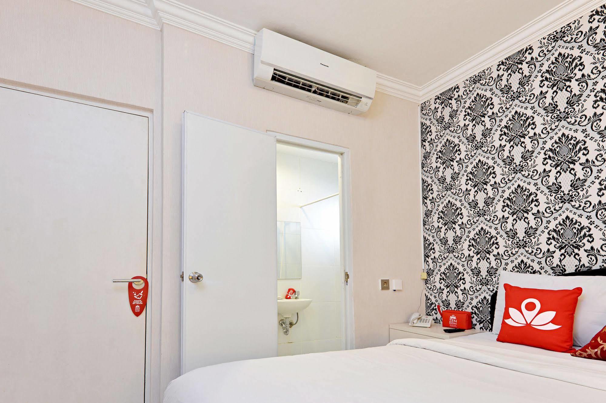 Zen Rooms Basic Tangerang Aeropolis Eksteriør bilde